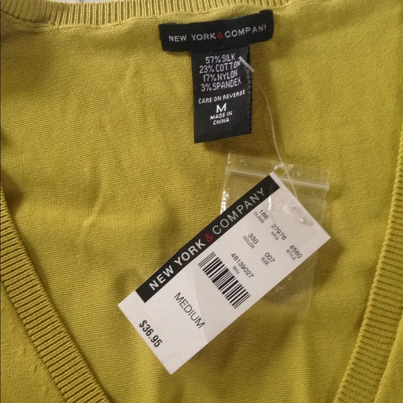 Sweater - Picture 4 of 4